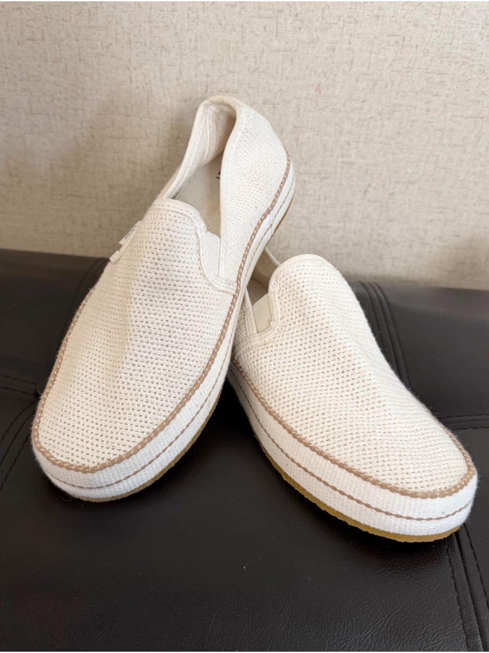 UGG Loafers shoes size 6